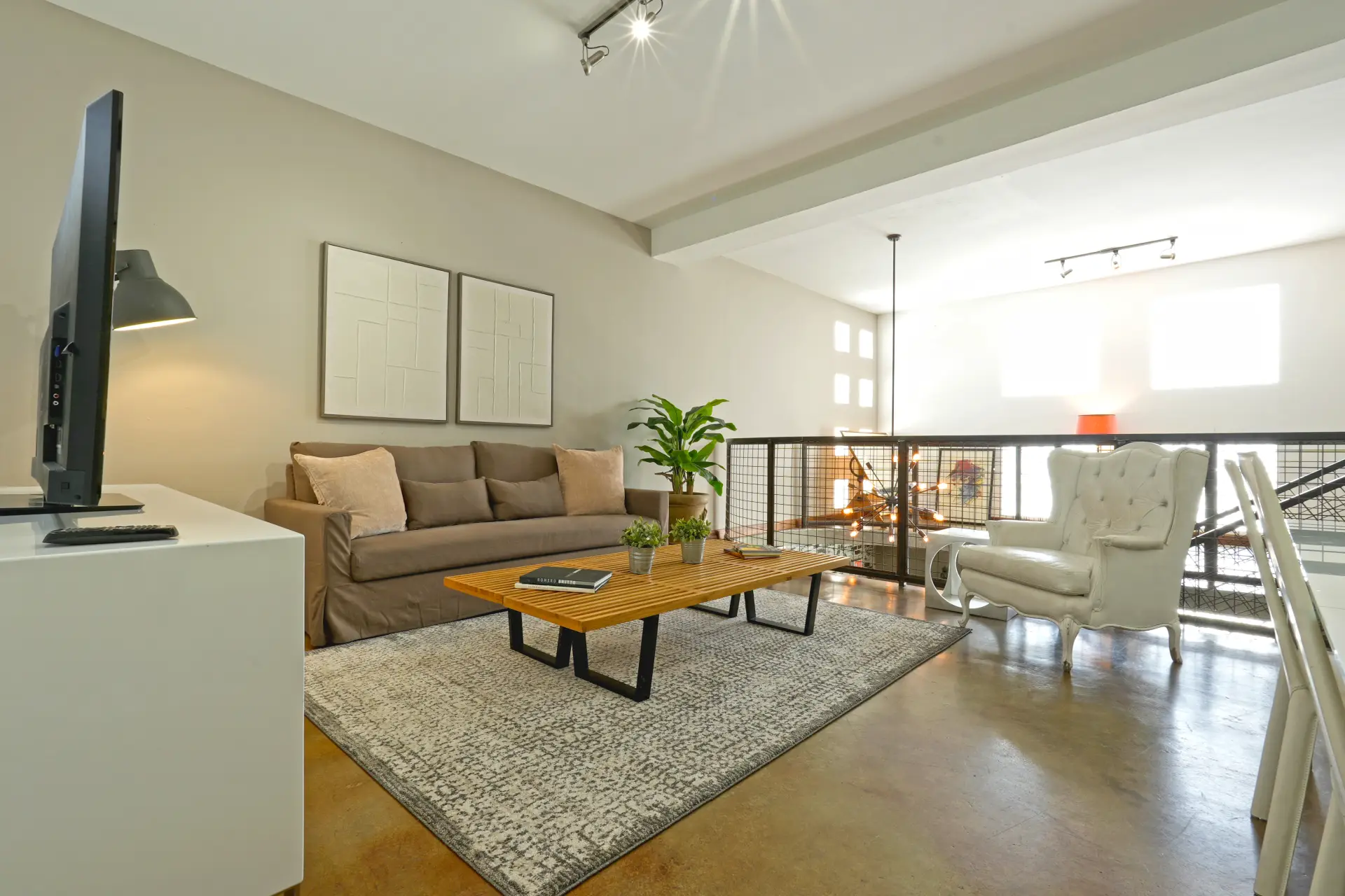 025-2nd-Floor